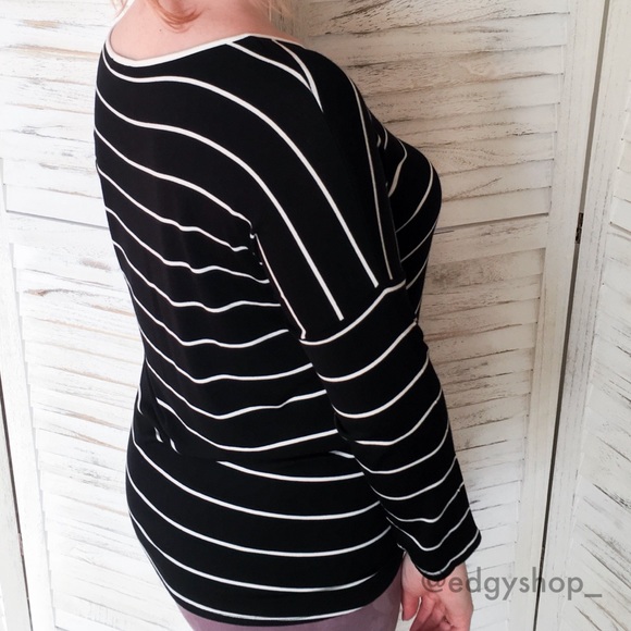 Cable & Gauge | Striped Tie Front Tee - Picture 5 of 6